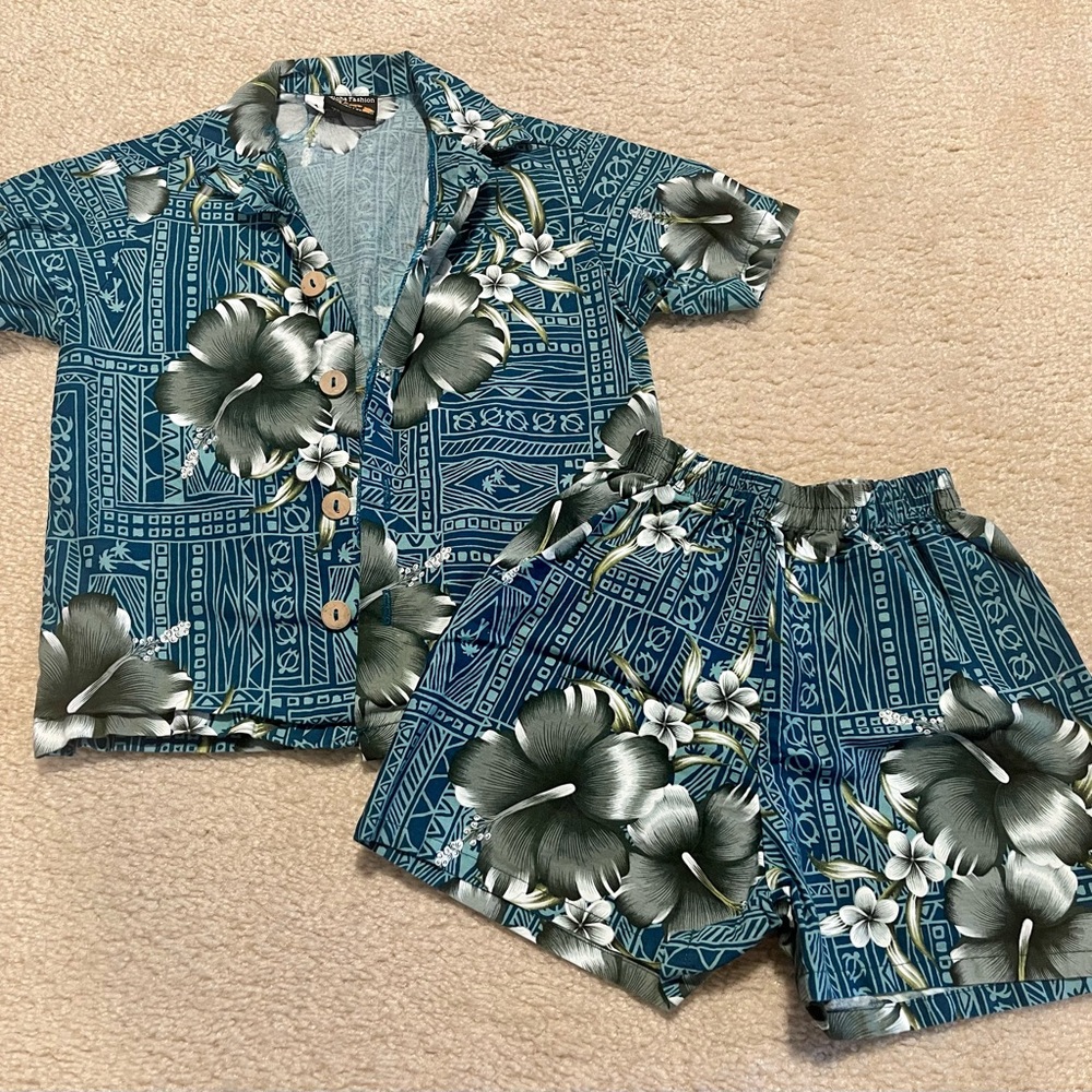 Boy Floral Hawaiian Outfit Size 4